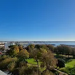 Front De Apartmán