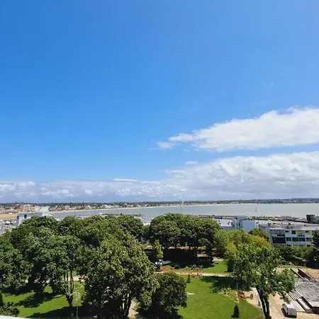 Front De Apartment Royan