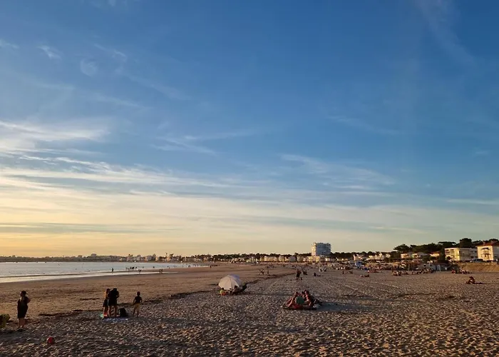 Front De Apartment Royan